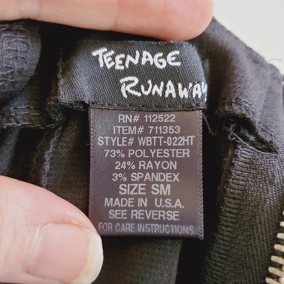 1367 * Teenage Runaway Silver Studded Tank Black Size S - Picture 3 of 8